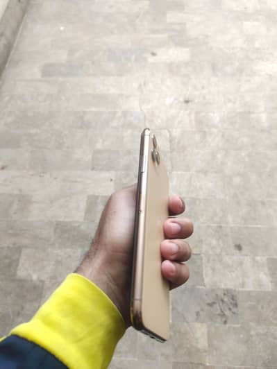 Iphone 11 pro max PTA dual Sim