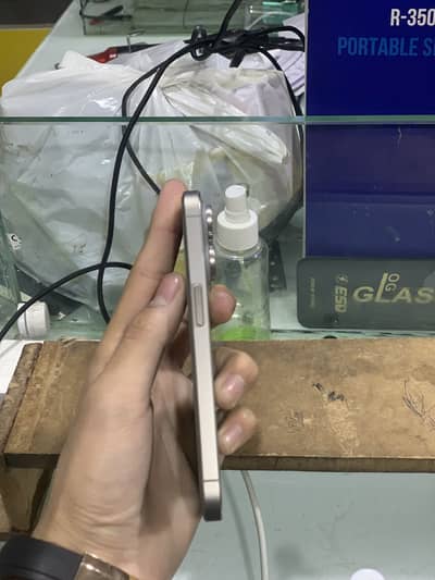 Iphone 15 pro factory unlock