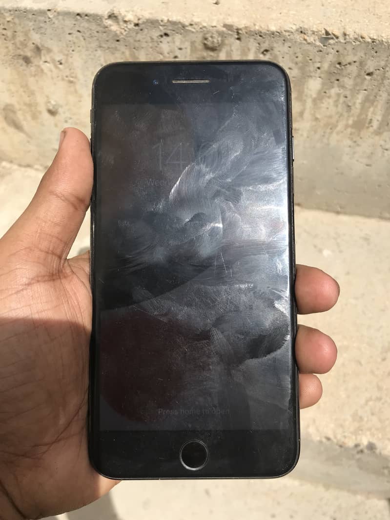 iPhone 7+ first read ad 2