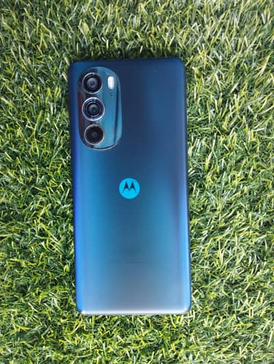 Moto Edge 30 pro 5G (8/512)