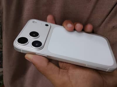 I phone xr convert 17 pro