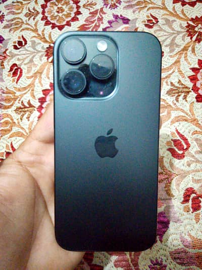 iphone 16 pro 128 bg jv 10 by 10 condition . call 03200970720