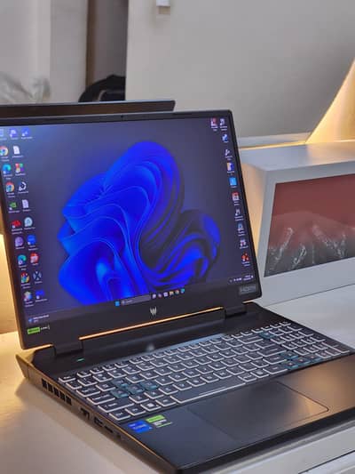 Acer Predator Helious New 16 | RTX 4060 | i5-13500HX | 16GB Ram