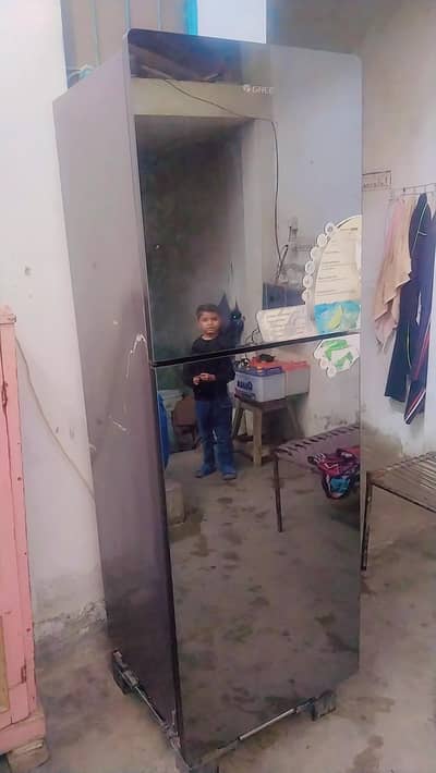 Gree refrigerator Full Size