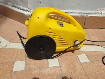 Electrical pressure car/solar panel washer( GERMANY )