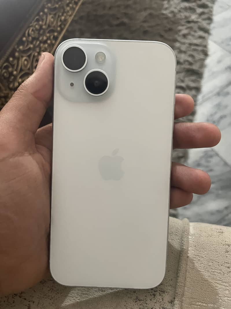 Iphone 15 simple 0