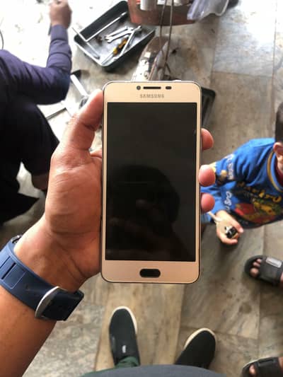 Samsung c7 4gb 32 GB only glass change all ok mobile