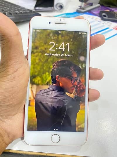 iphone 7 plus red color condition 10/9