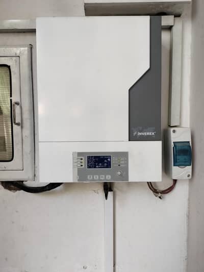Inverex Aerox 3.2 kw hybrid inverter