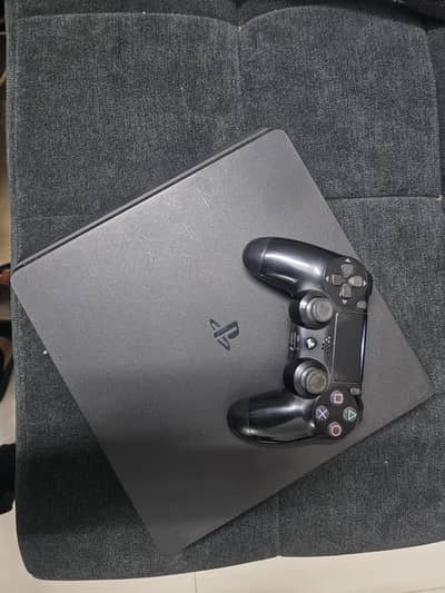 PS4 Slim