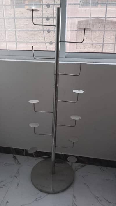 12-Hat Millinery Style Freestanding Chrome Hat Display Rack