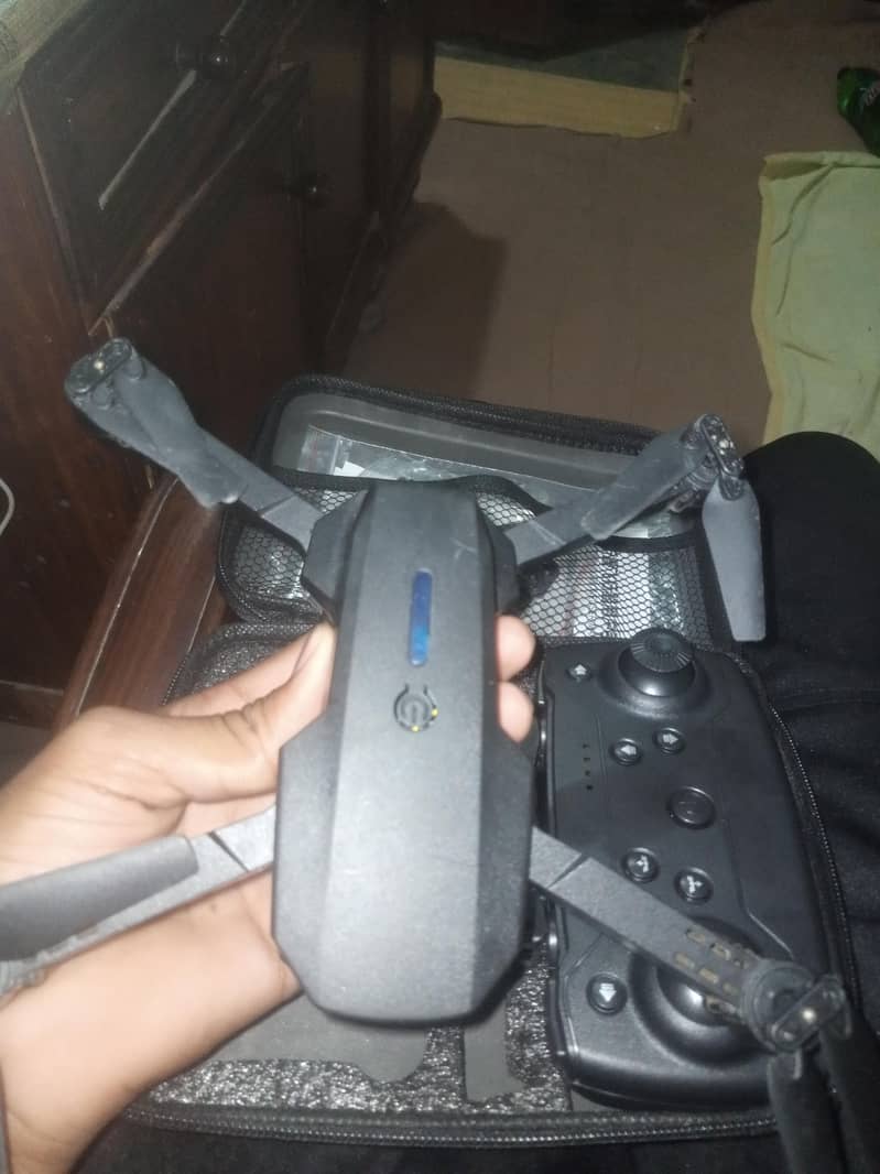 Drone E88 pro drone 3