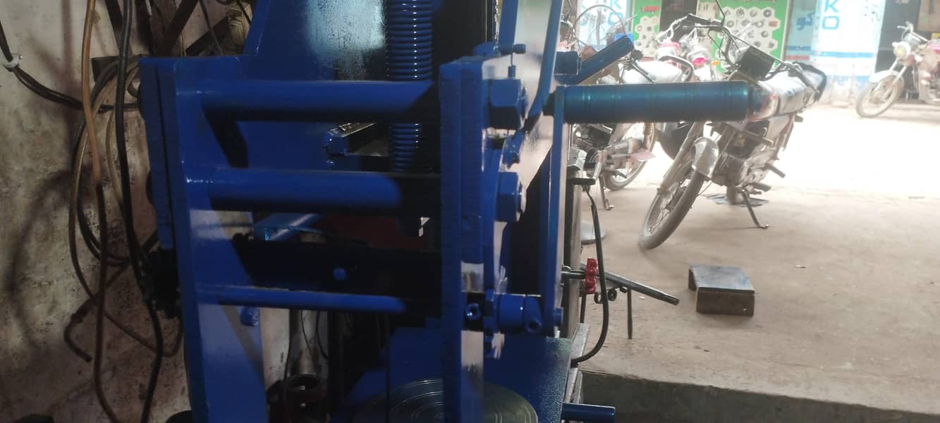 ھاتھ کی بنی ہوئی ہے 7