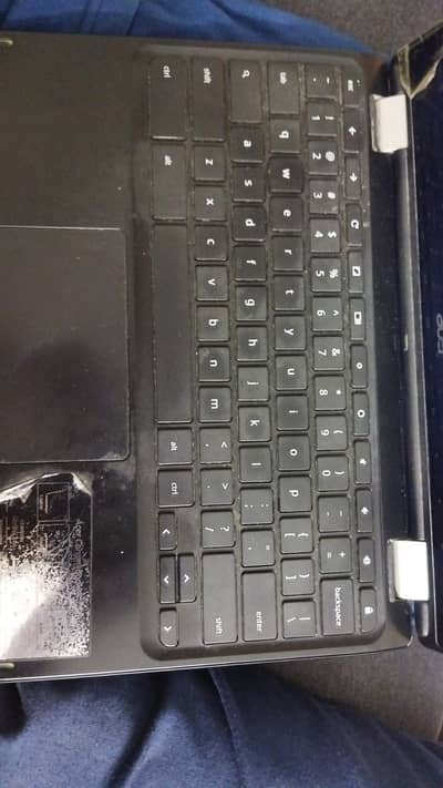 Acer Chrombook 4GB /32 GB SD Card Supported