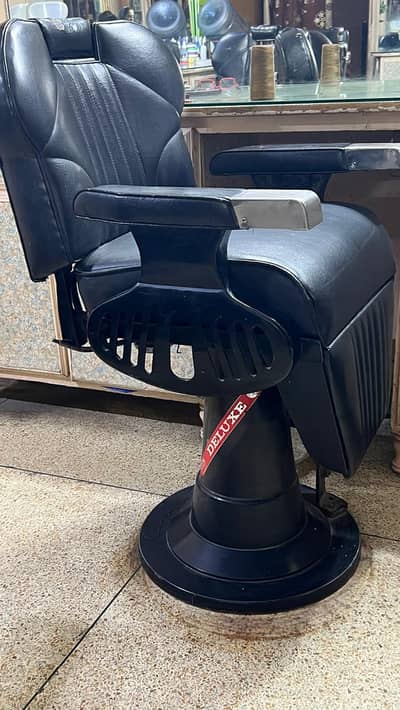 Barber / Salon Chairs for Sale – Comfortable – Strong Build