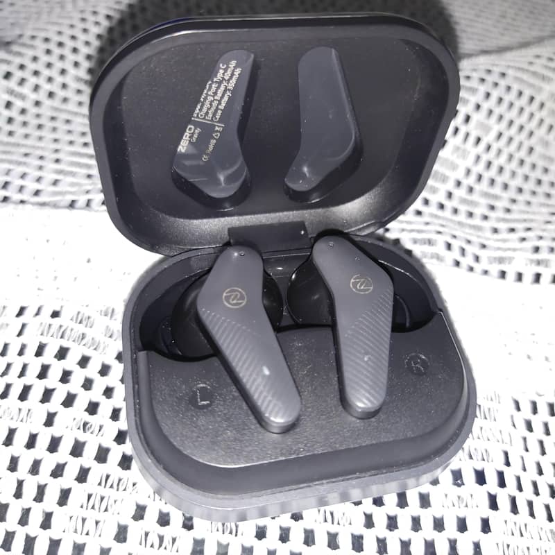 Zero gravity earbuds 1