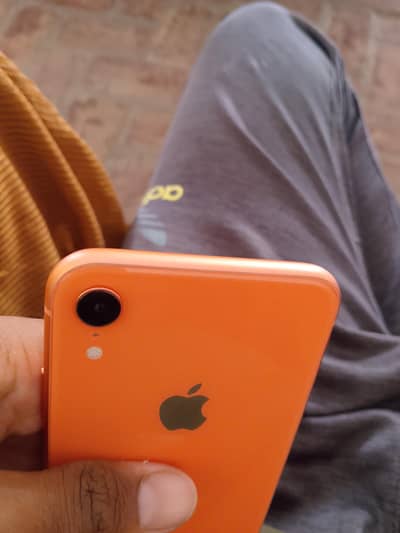 iphone XR Factory Unlock 64GB