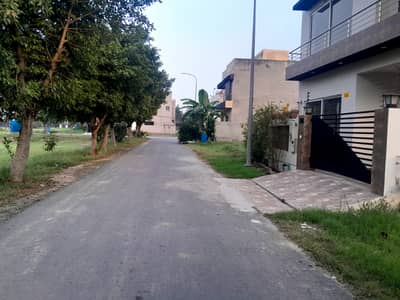 Residential Plot Of 5 Marla Is Available For sale In DHA 9 Town - Block C