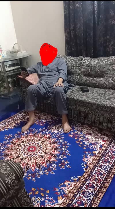 urgent sale 5 Seater 9/10