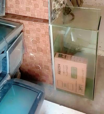 Counter with mirror 4F 6 inch height