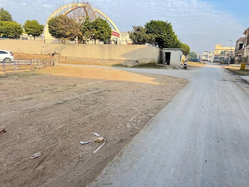 2219-C Abubaker Block Corner Plot 0