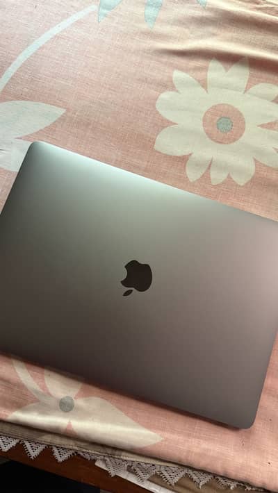 Macbook M1 Air 8 256 10/10
