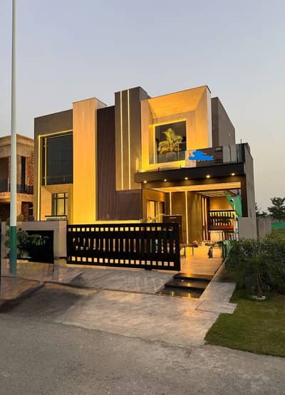 10 Marla Full House Slightly Used Available for Rent in Phase 5