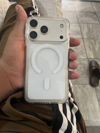 Iphone Xr converted to 17 pro total geniun only reset nhi hota