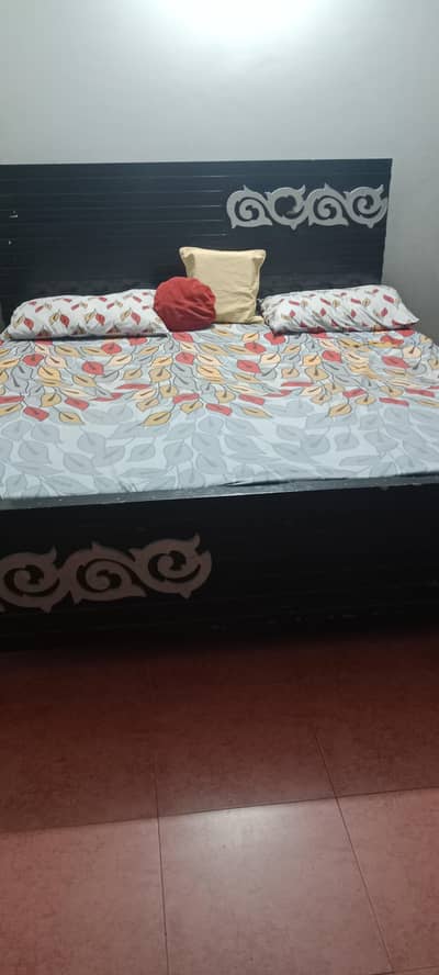 i want to sale my used bed only bed only lhr buyer contect me