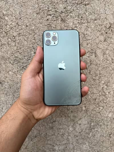 Iphone 11 pro max 256gb factory unlock only back break