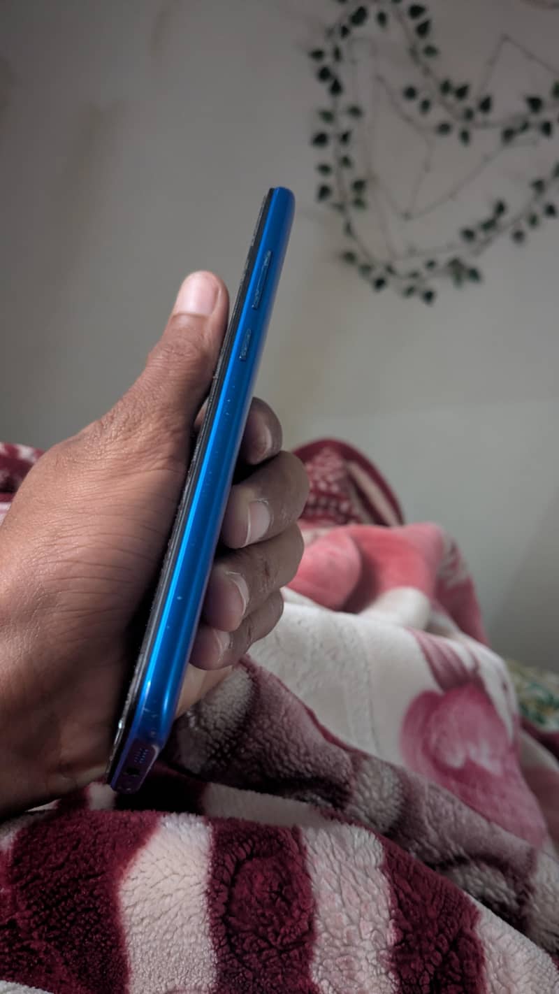 Redmi note 8a with full box 2