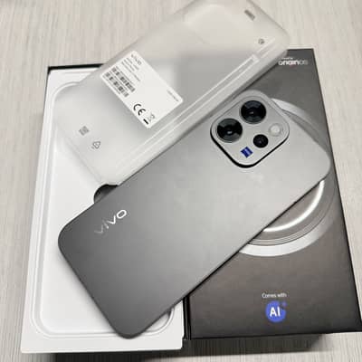 Vivo V70 5G (12GB RAM / 256GB Storage) – Brand New Condition