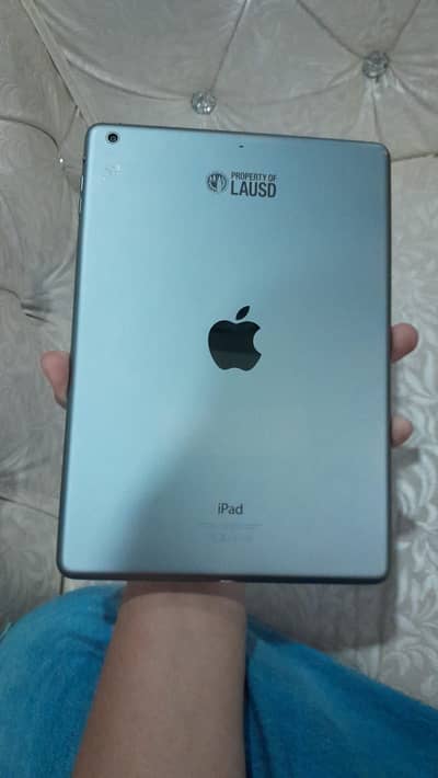 ipad air 32 gb in good condition not opened