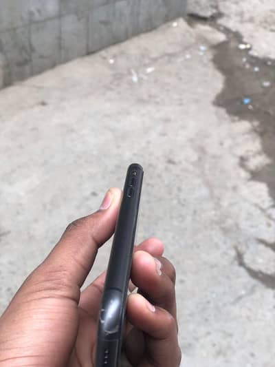 I phone 11 10/10 condition all Original  PTA approved