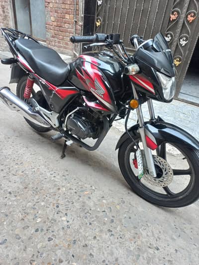 Honda CB 150F