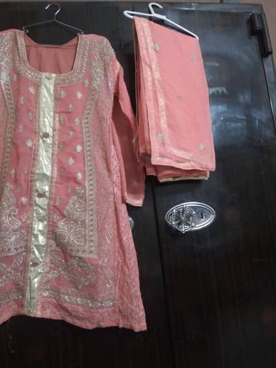 2  used dress but in excelent condition