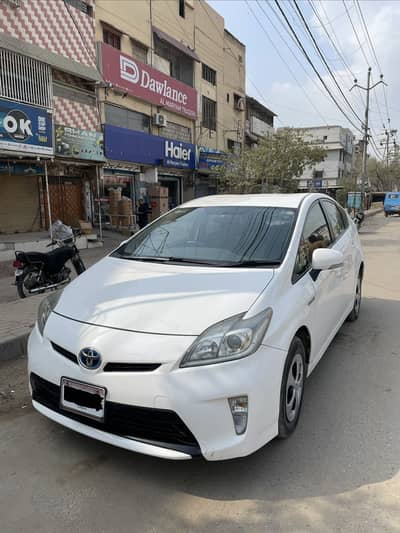 Toyota prius S led 13/16 full original