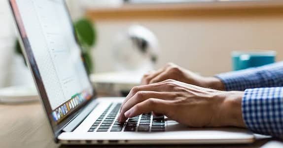 Online IT specialist