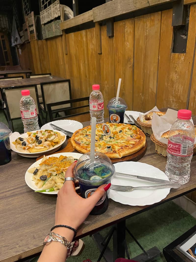 Head cheff kitchen 13