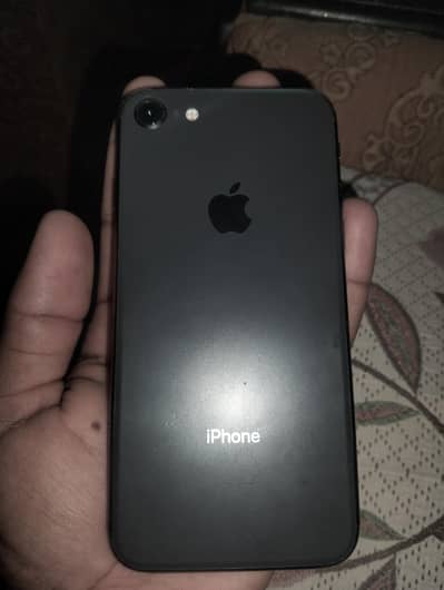 I phone 8 with cable 64Gb
