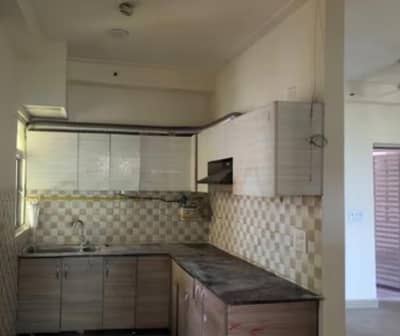 Avail Yourself A Great Prime Location 850 Square Feet Flat In North Nazimabad - Block E