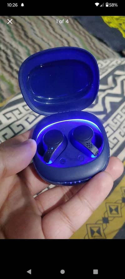 Earbuds for gaming