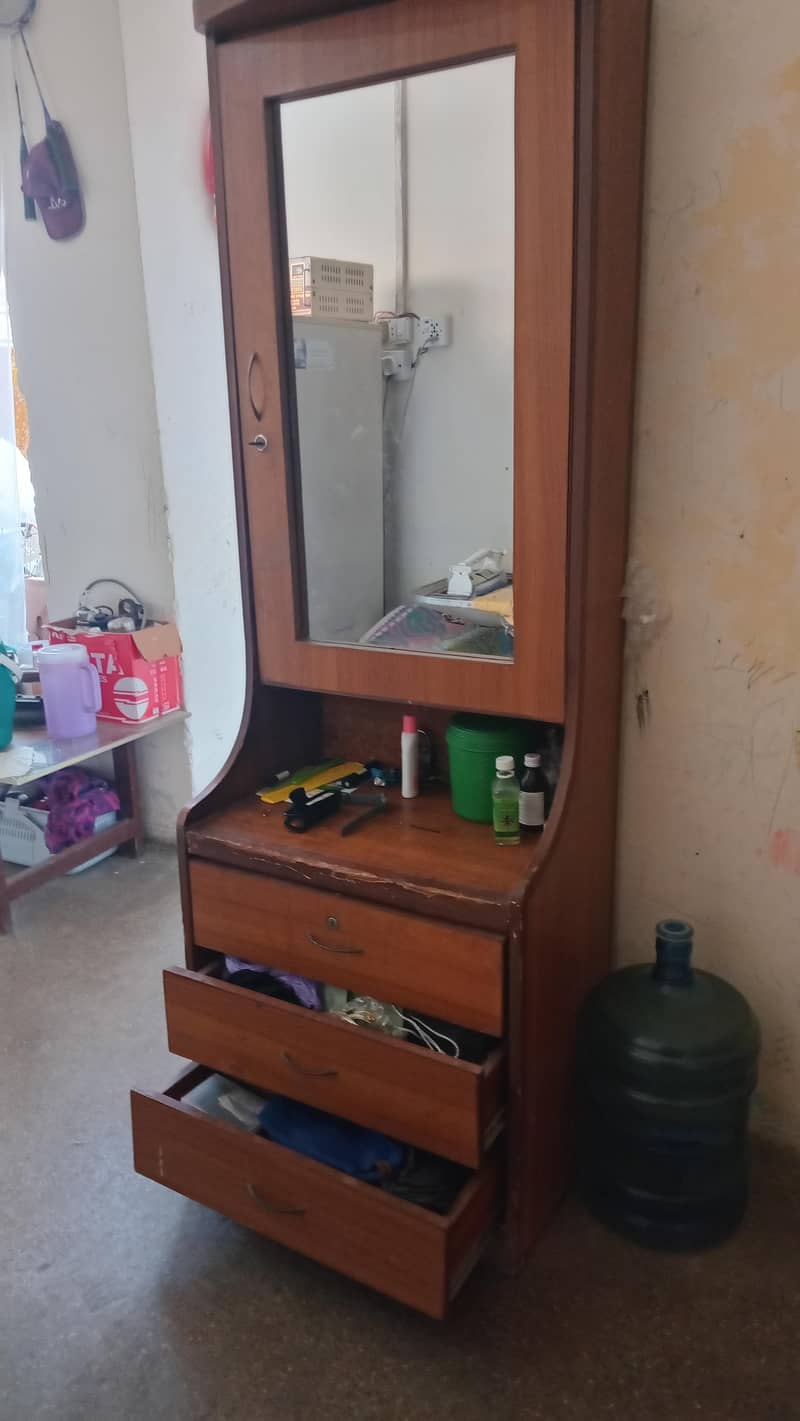 dressing table 2