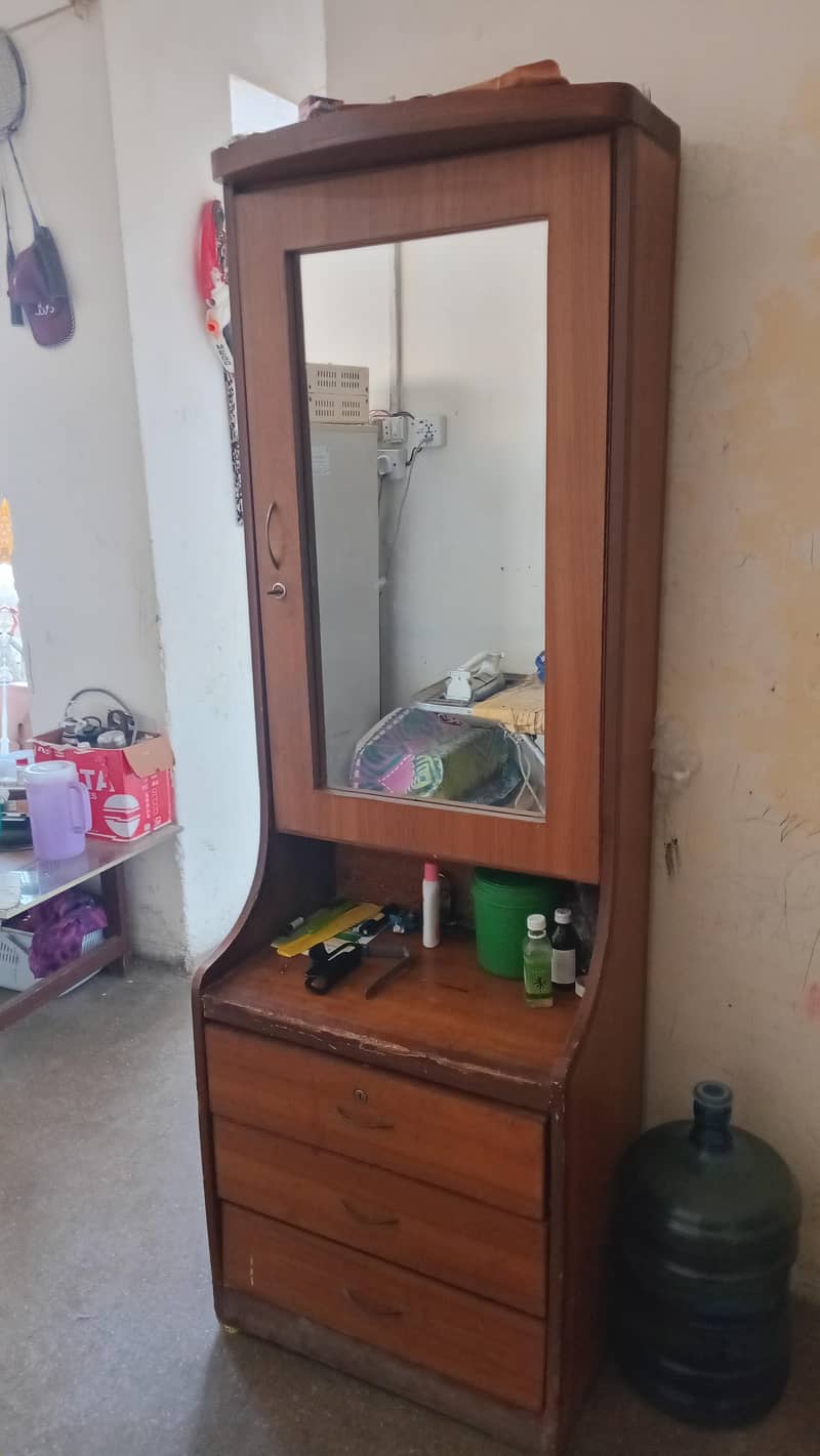 dressing table 3