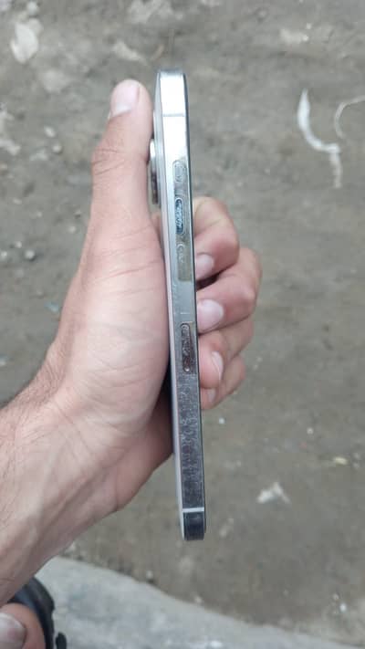 i phone 12 pro mx all ok battery utr gy teh dobara laga ay 03060977071