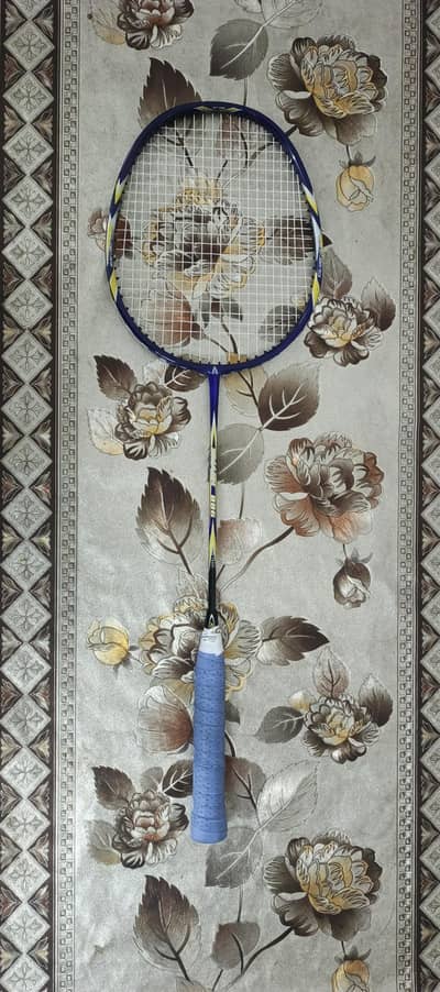 Brandnew AshAway SMASH 886 Badminton Racket with HI-QUA Strings