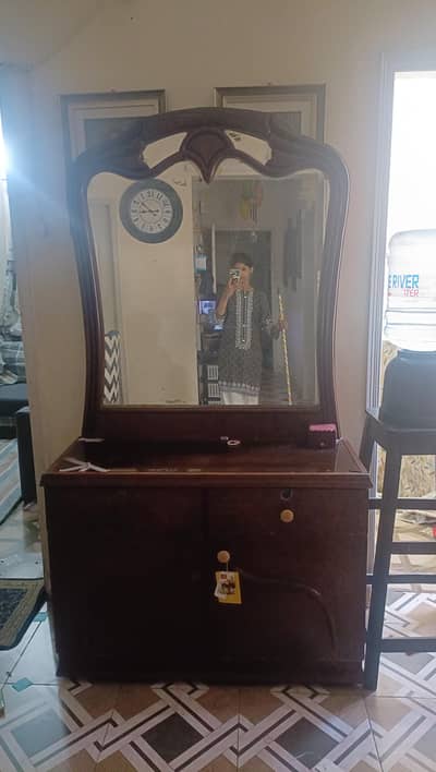 old furniture only dressing table n side tables and negotiable
