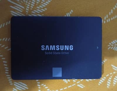 SSD 1 TB health 100