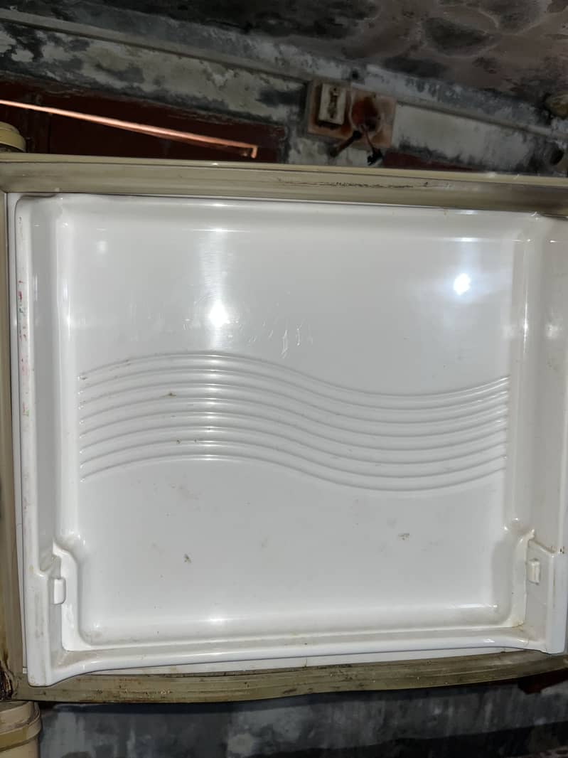 Waves refrigerator 2