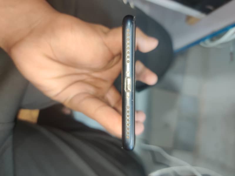 Iphone 7 plus PTA Approved 4